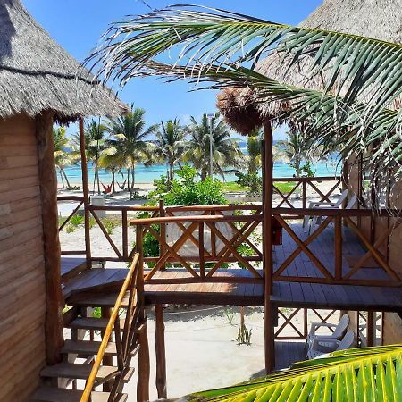 Palmeras De Mahahual Cabanas Экстерьер фото