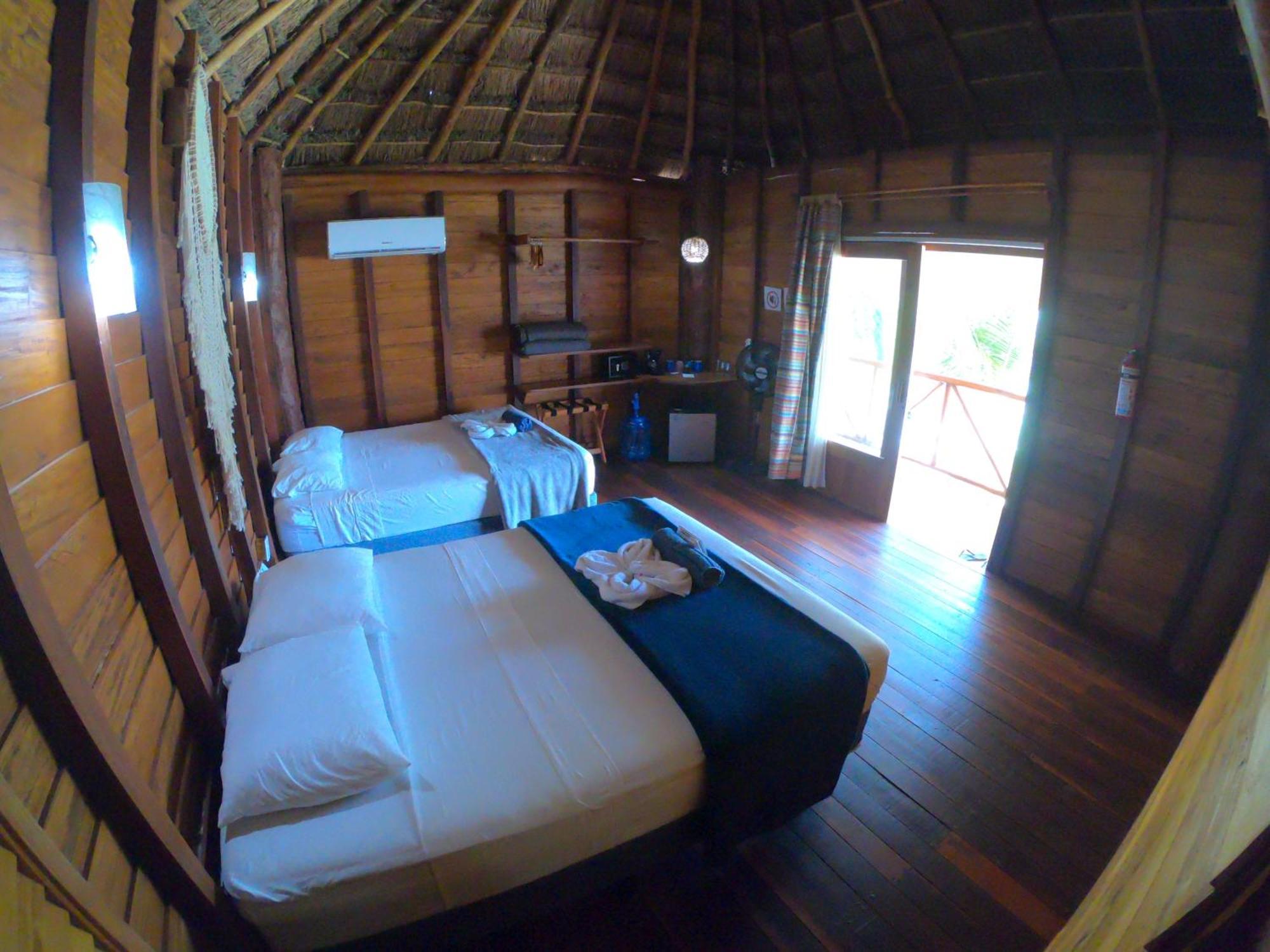 Palmeras De Mahahual Cabanas Номер фото